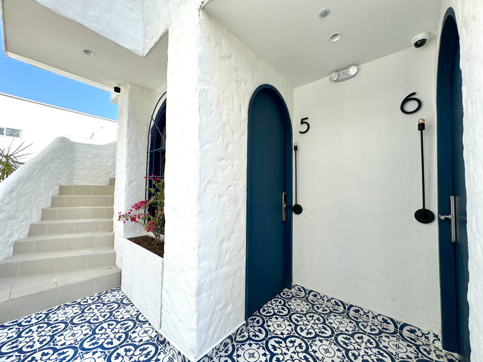 Arcos y puertas de Villa Kalah